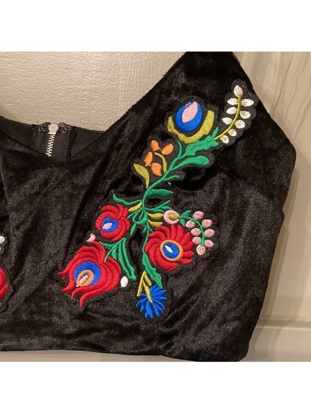 L'atiste By Amy Black Velvet Floral Embroidered Skort & Crop Top Set Size Small - Picture 7 of 15